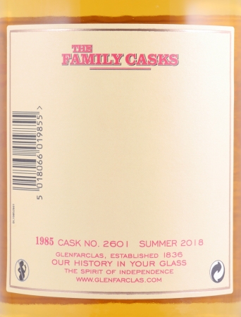 Glenfarclas 1985 33 Years The Family Casks Refill Sherry Hogshead Cask No. 2601 Highland Single Malt Scotch Whisky 43.6%