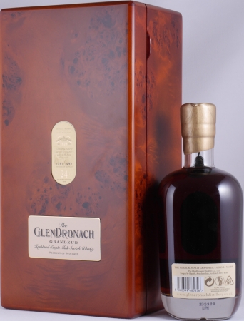 Glendronach 24 Years Grandeur Batch No. 009 Oloroso Sherry Casks Highland Single Malt Scotch Whisky 48,7%