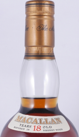 Macallan 1977 18 Years bottled in 1996 Sherry Wood Highland Single Malt Scotch Whisky 43.0%