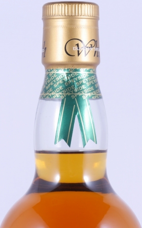 Glenlivet 1970 39 Years Oak Cask No. 2004 Duncan Taylor Cask Strength Rare Auld Edition Speyside Single Malt Scotch Whisky 48.6%