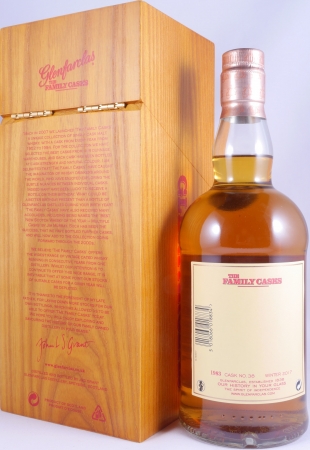 Glenfarclas 1983 34 Years The Family Casks Refill Hogshead Cask No. 38 Highland Single Malt Scotch Whisky 50,8%