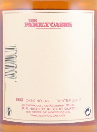 Glenfarclas 1983 34 Years The Family Casks Refill Hogshead Cask No. 38 Highland Single Malt Scotch Whisky 50,8%