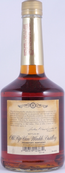 Old Rip Van Winkle 10 Years Bottle No. D704 Dumpy Bottle Handmade Kentucky Straight Bourbon Whiskey 53,5%