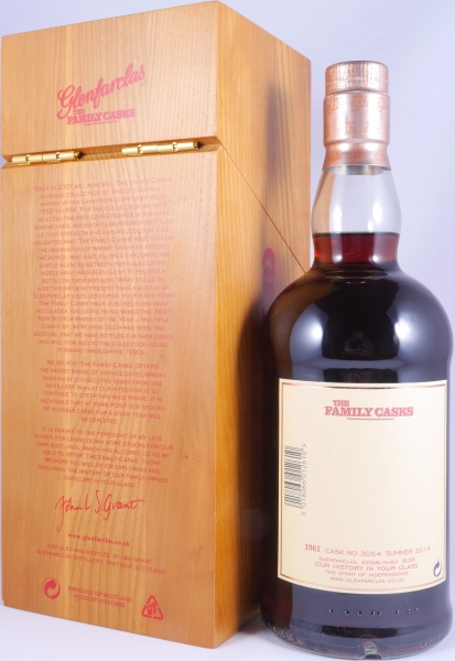 Glenfarclas 1961 53 Years The Family Casks First Fill Sherry Hogshead Cask No. 3054 Highland Single Malt Scotch Whisky 44,2%