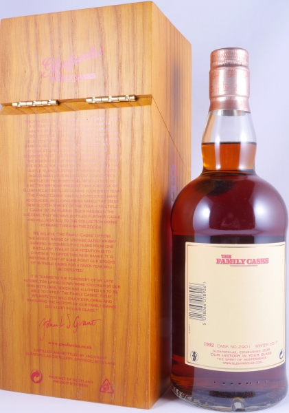 Glenfarclas 1992 25 Years The Family Casks First Fill Sherry Butt Cask No. 2901 Highland Single Malt Scotch Whisky 57,6%